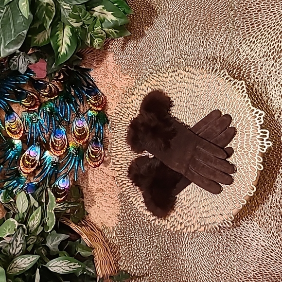 Accessories - Genuine Brown Suede Gloves With Rabbit Fur Cuff Trim